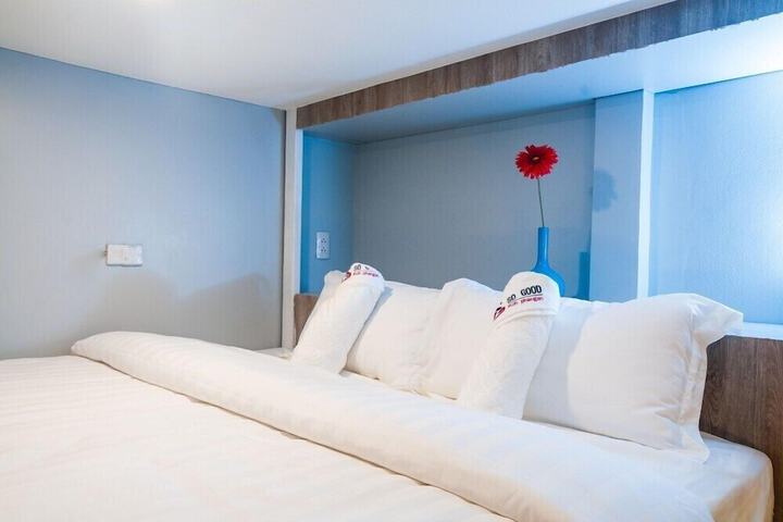 Room 15 of 32