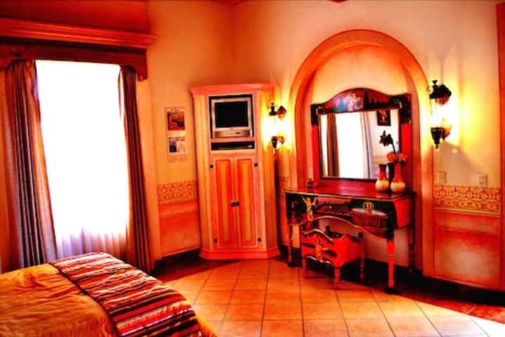 Room 10 of 22
