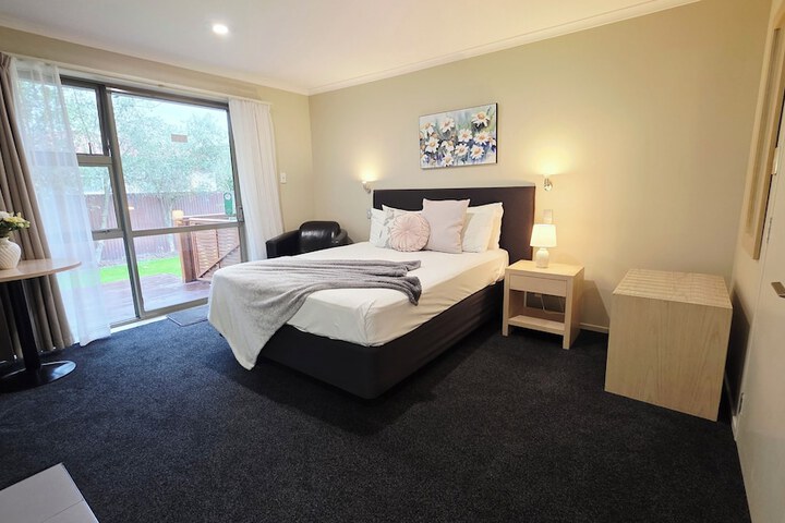 Room 4 of 56
