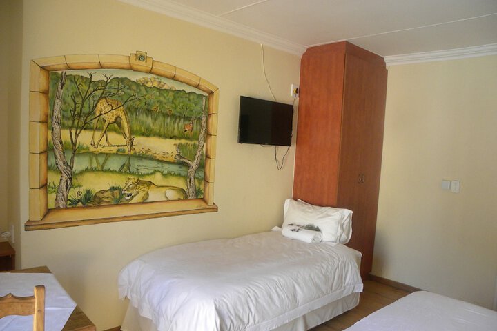 Room 2 of 21