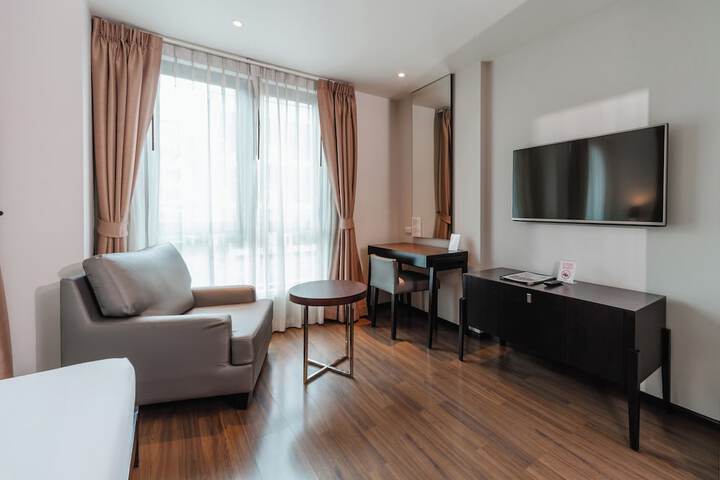 Room 21 of 82