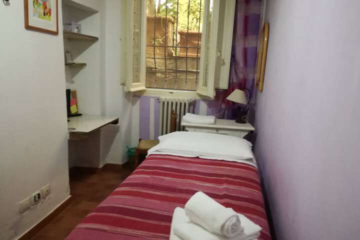 Room 13 of 43