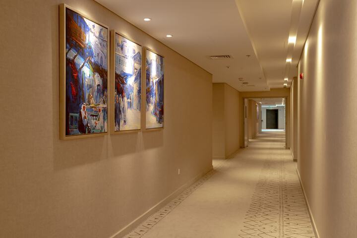 Ballroom/Hall 36 of 40