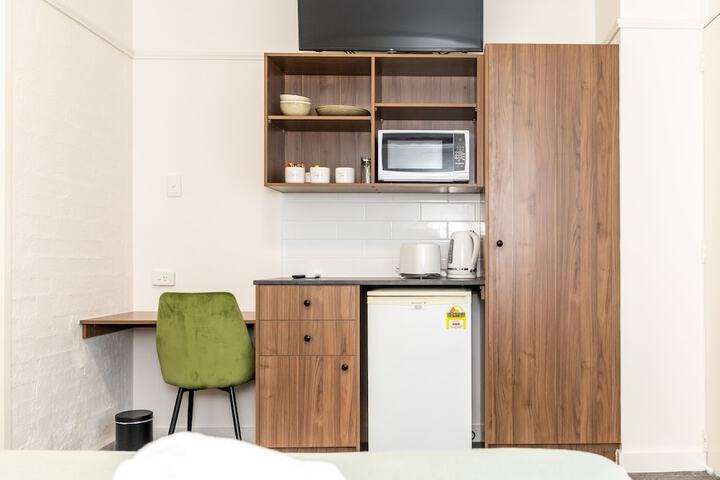 Room 4 of 22