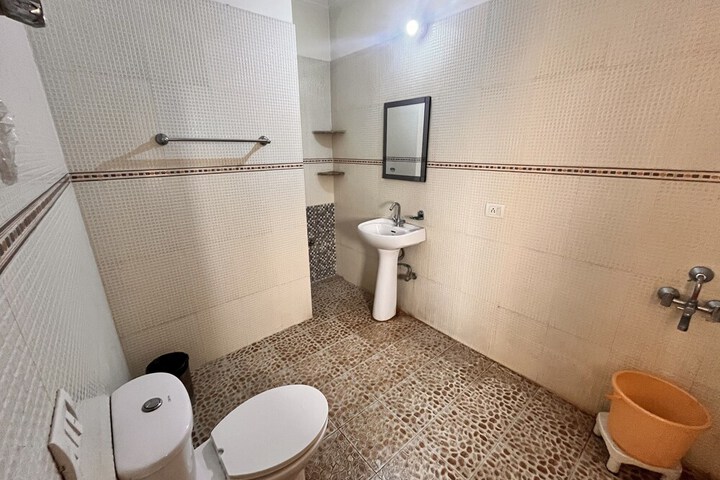 Room 47 of 70