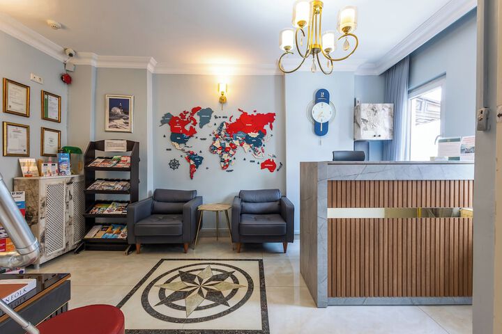 Entrance & Lobby