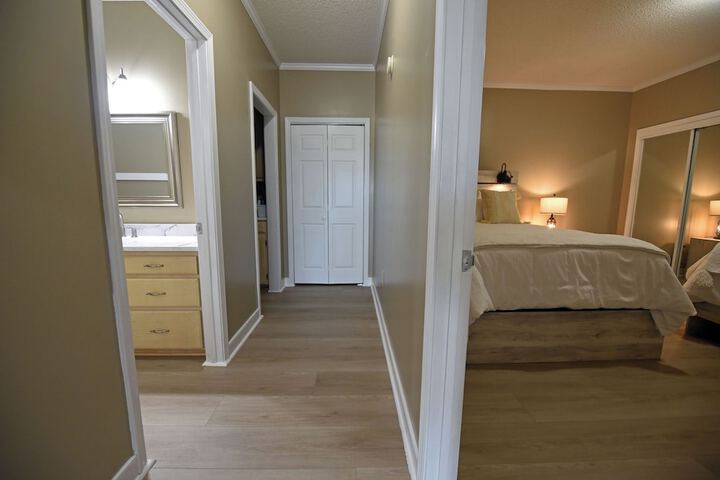 Room 2 of 120