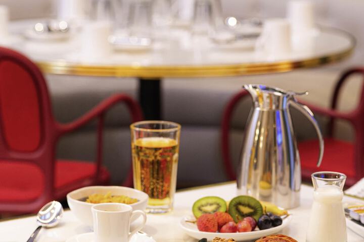 Breakfast/Coffee Service 40 of 52