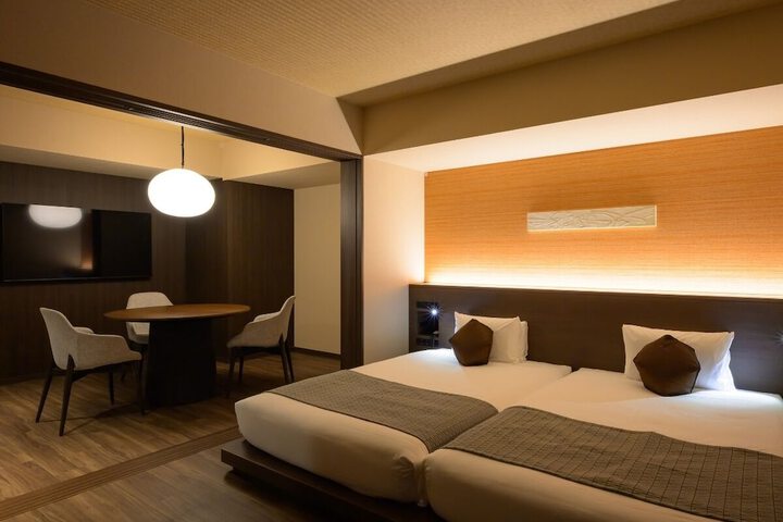 Room 21 of 74