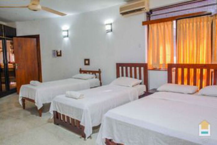 Room 9 of 26