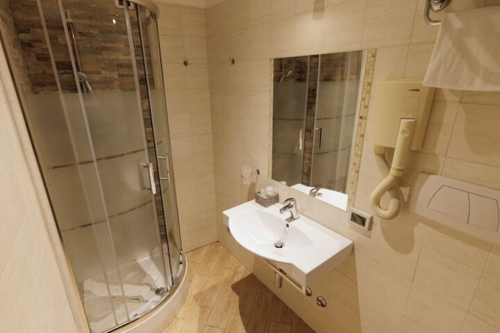 Bath Photo