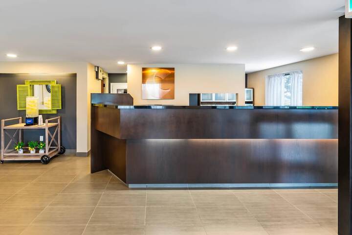 Hotel Interior 10 of 75