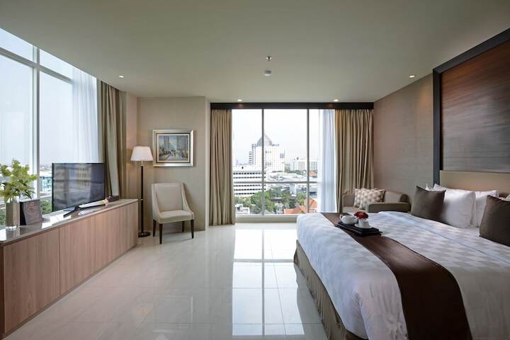 Room 12 of 34