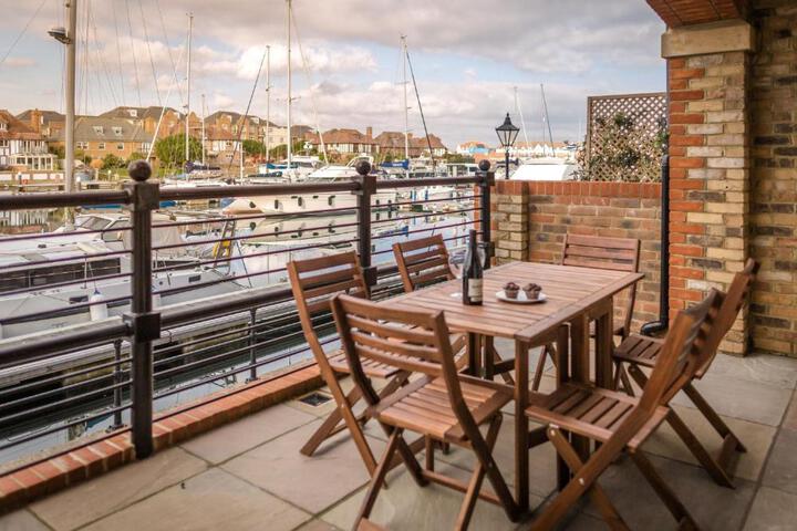 Harbour Views at Silver Strand