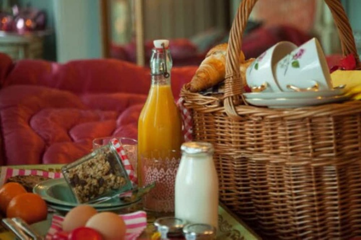 Breakfast/Coffee Service 90 of 108