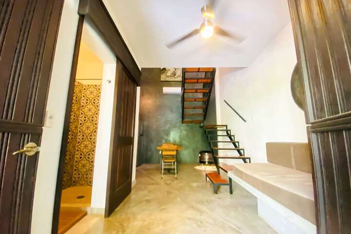 Room 46 of 151