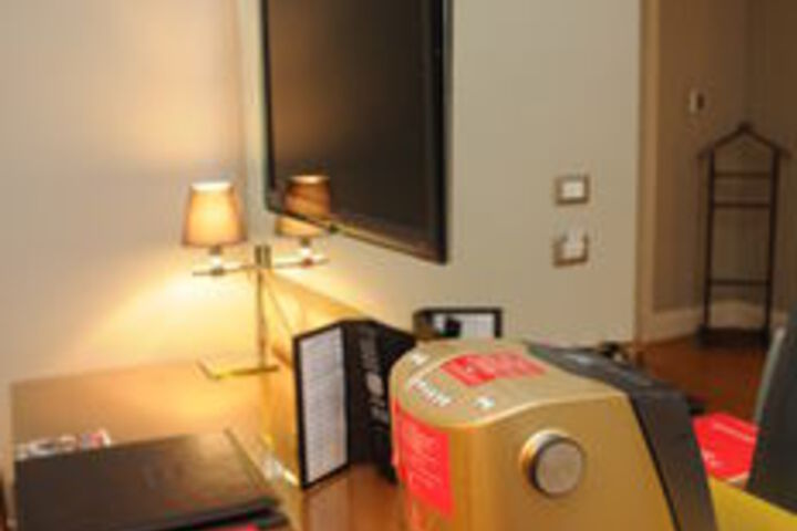 Room 52 of 89