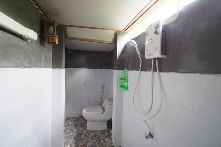 Room 25 of 25