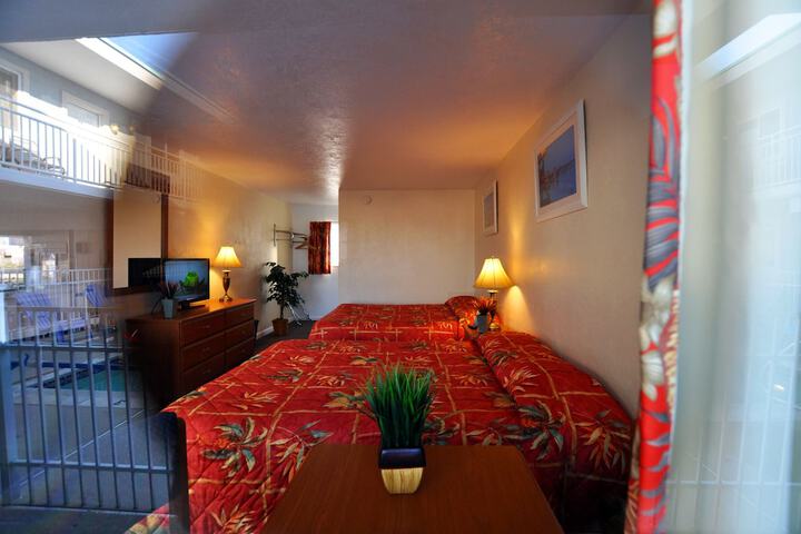 Room 5 of 38