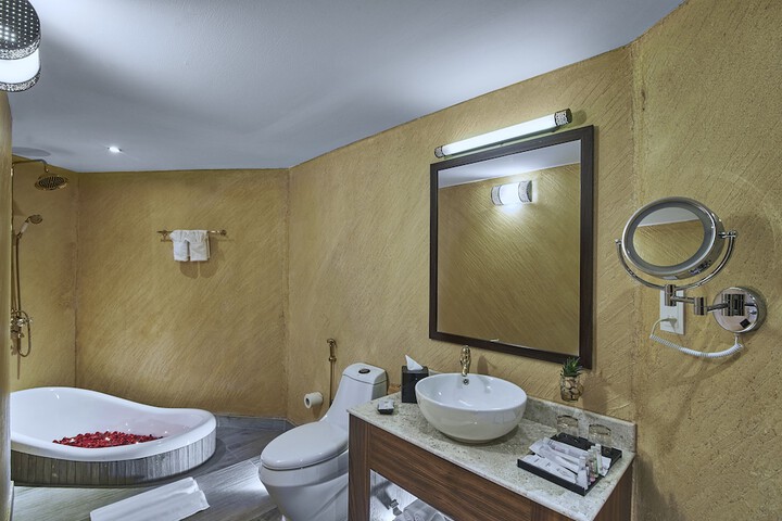 Room 11 of 49