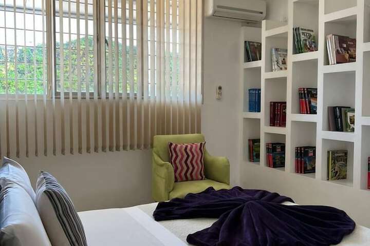 Room 44 of 165