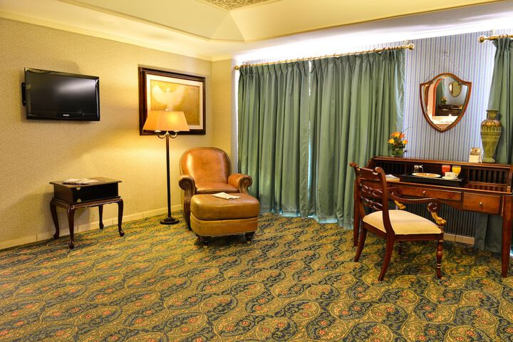 Room 15 of 41