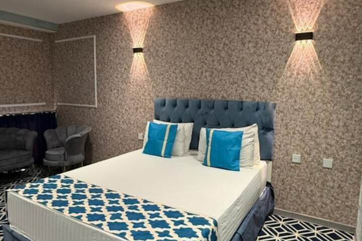 Room 18 of 30