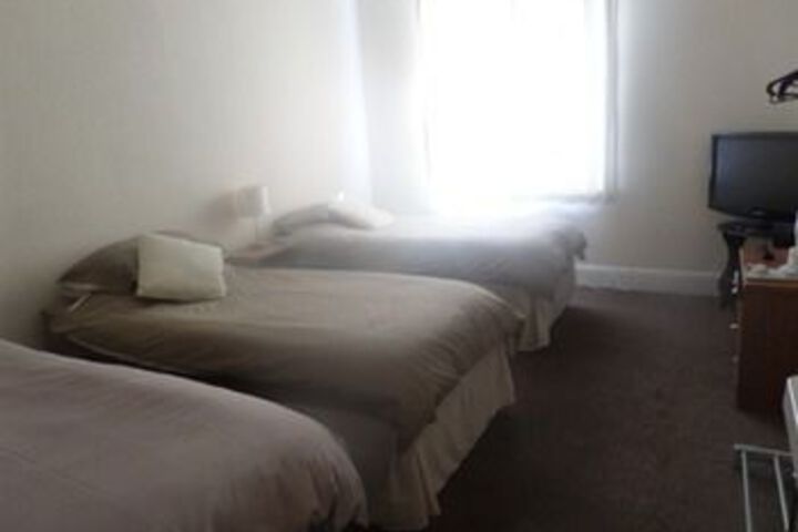 Room 3 of 11