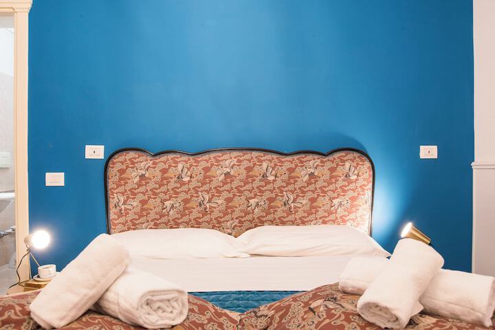 Room 8 of 46