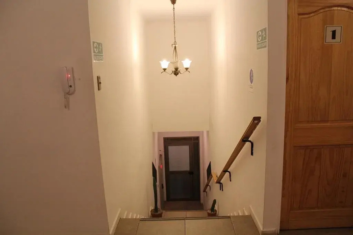 Room 11 of 11