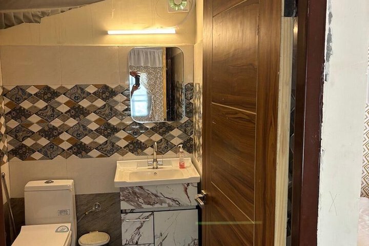 Room 15 of 24