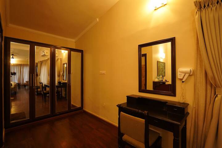 Room 75 of 256