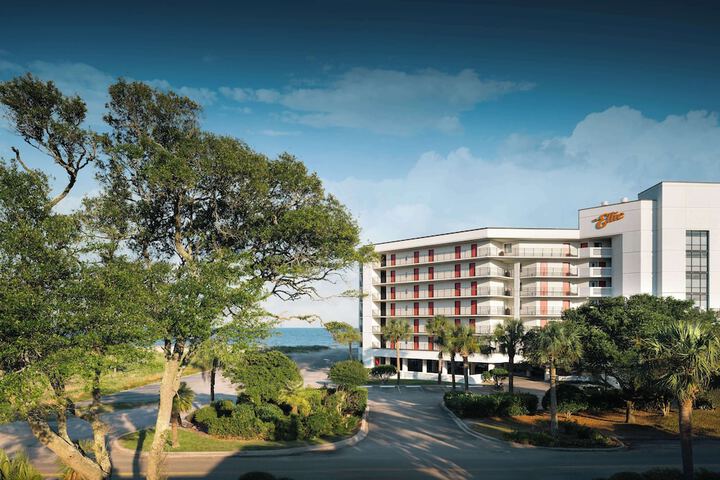 The Ellie Beach Resort Myrtle Beach Tapestry by Hilton in Myrtle Beach, SC