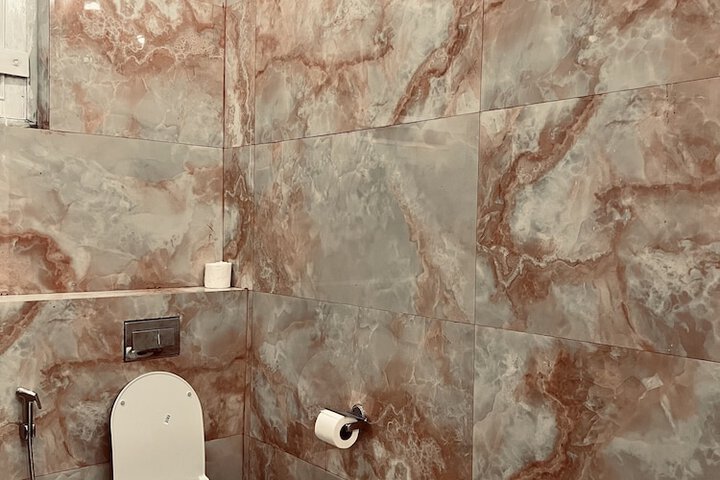 Room 53 of 140