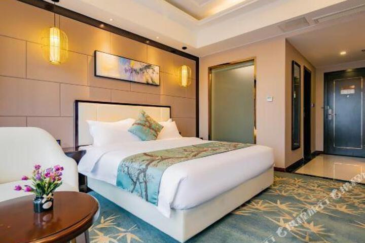 Shuyue Holiday Hotel