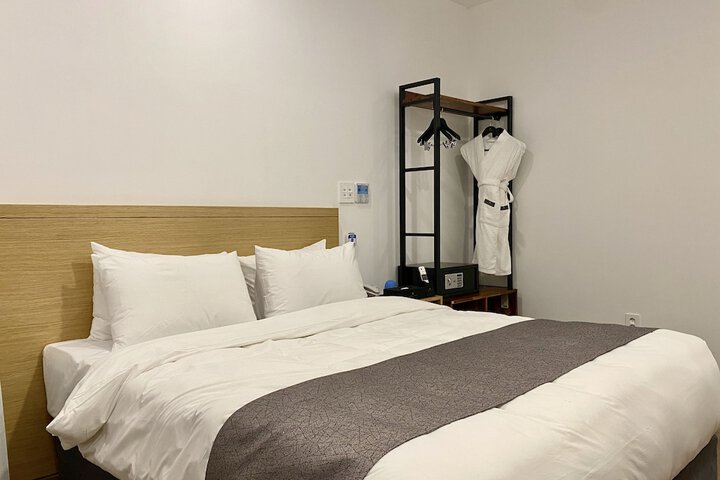 Room 7 of 78