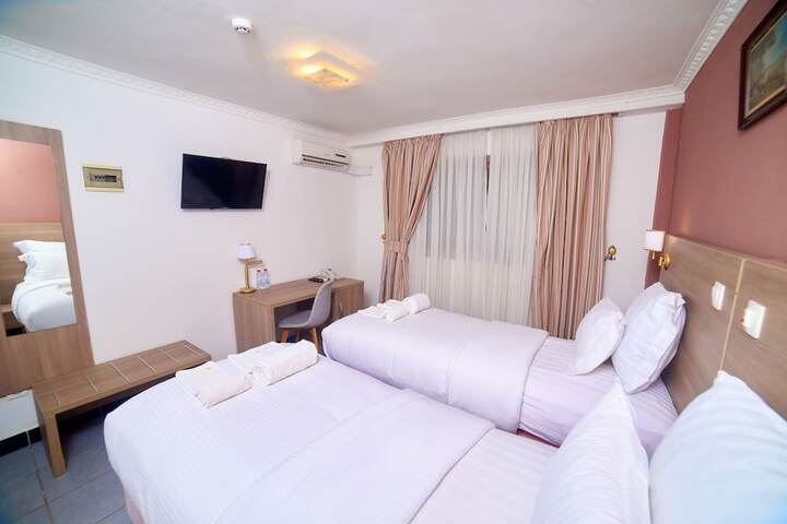 Room 19 of 50