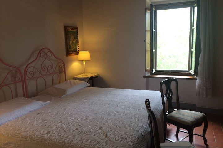 Room 18 of 85