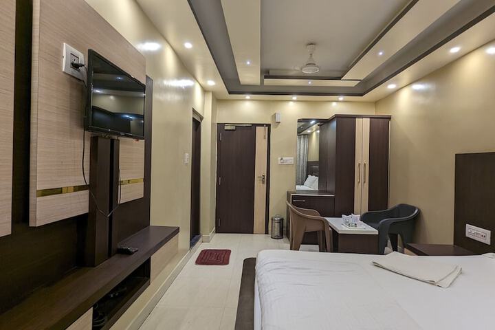 Room 15 of 150