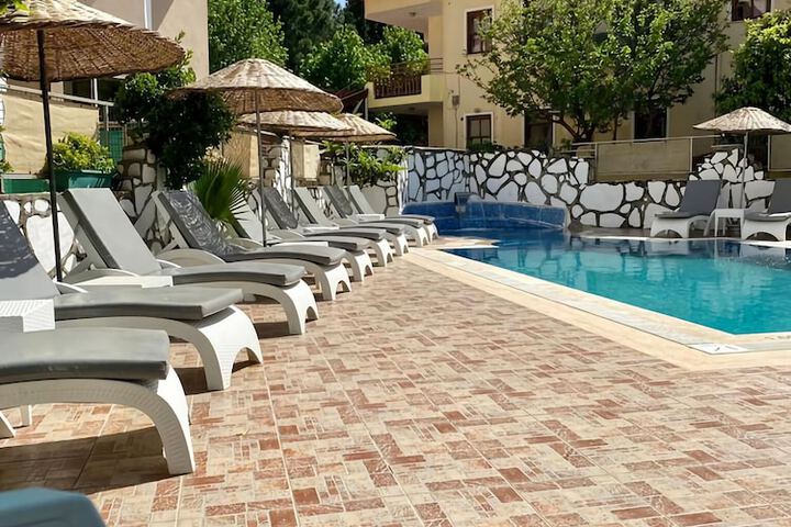 Hotel with Pool