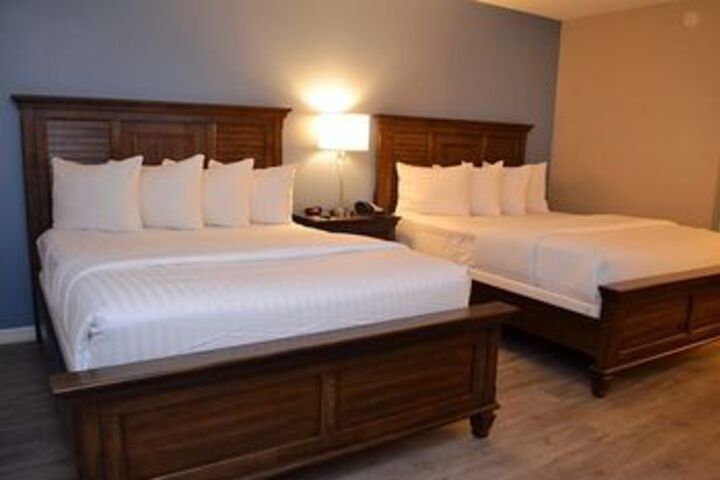 Room 10 of 27