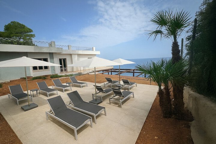 Sundeck 17 of 19