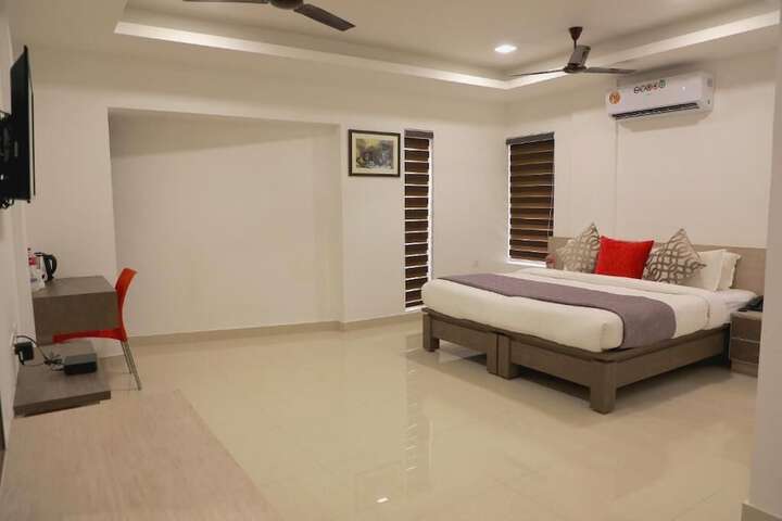 Room 20 of 38
