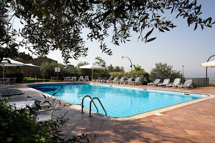 Pool 54 of 93