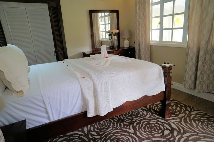 Room 52 of 108