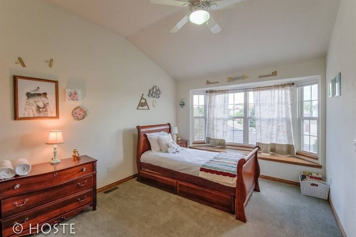 Room 6 of 61