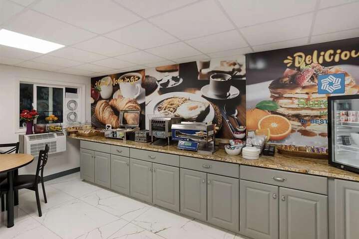 Breakfast/Coffee Service 18 of 25