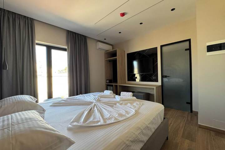 Room 47 of 85