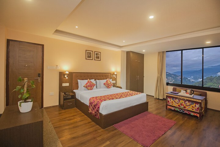 Room 20 of 37