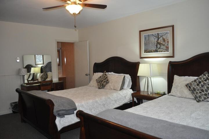 Room 35 of 68